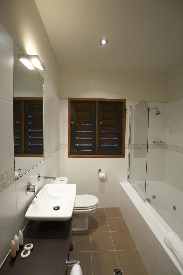 Pure Magnetic Villa 6 Nelly Bay Esterno foto